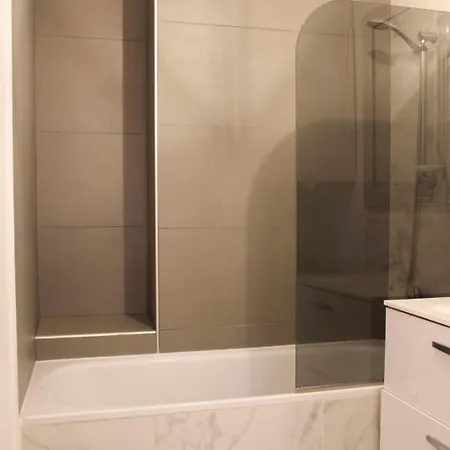 Flat With Breathtaking Views - Close Stadiums Appartement